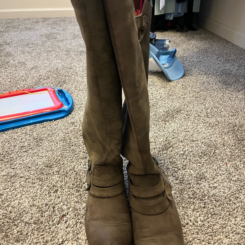 Women’s boots